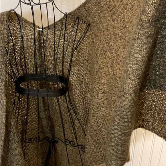 💚 Two Tone Brown Woven Shawl Women’s OS - Picture 7 of 7